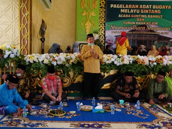 Bupati dan Wakil Bupati Sekadau Hadiri Pagelaran Adat Budaya Melayu Sintang Bertajuk Ritual Gunting Rambut
