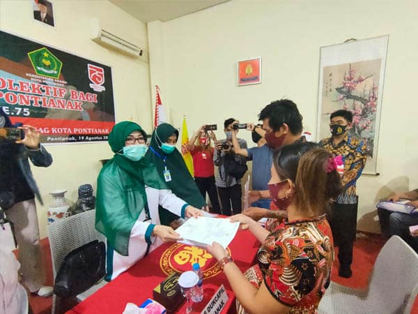 Disdukcapil Gelar Pencatatan Perkawinan Secara Kolektif di Peringatan HUT ke-75 RI