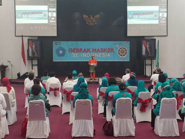 Gebrak Masker Kalbar Cegah Keterjangkitan Covid dan Rangsang UMKM