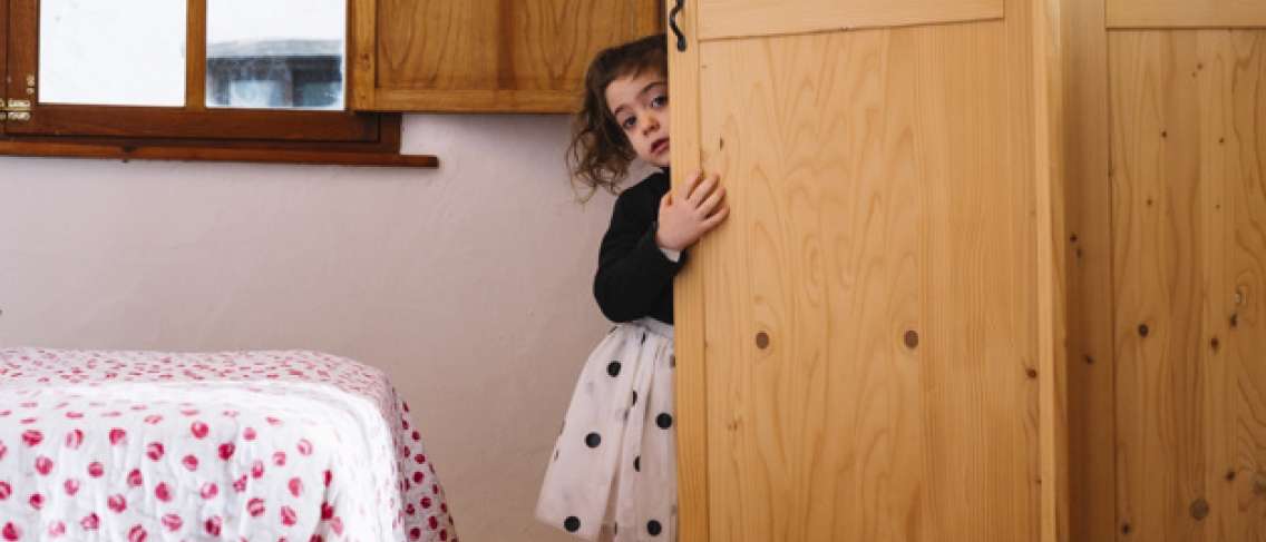 Ini Perbedaan antara Anak Introvert dan Pemalu