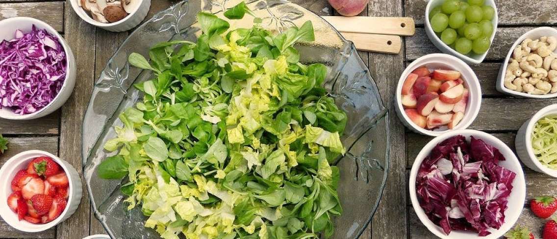 Makanan yang Sebaiknya Dihindari Saat Perut Kosong