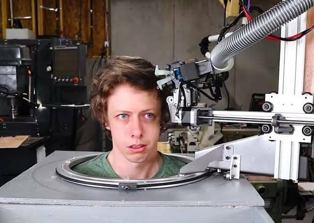 Pandemi Bikin Tak Bisa Cukur Rambut, Eh Dia Bikin Robot Cukur Rambut