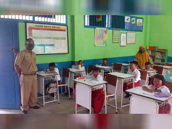 SDN 1 Sungai Ringin Sekadau Mulai Sekolah Tatap Muka di Tengah Pandemi Covid