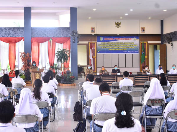 Sekda Yosepha Buka Seleksi Penerimaan Mahasiswa Prodi Kedokteran Untan Jalur Beasiswa Pemkab Sintang