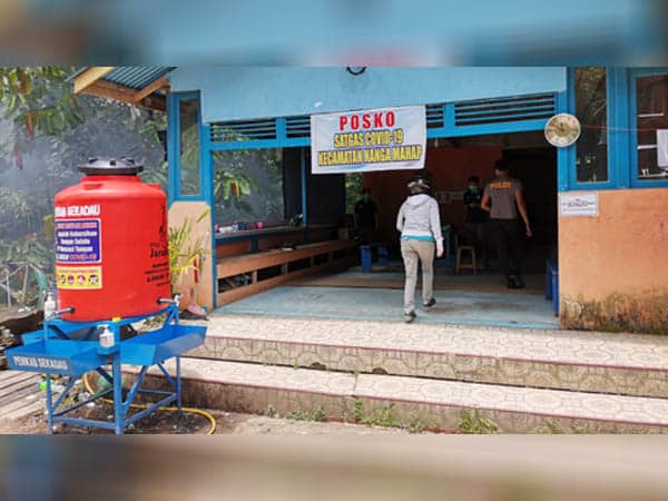 Antisipasi Wabah Corona, Pemerintah Kecamatan Nanga Mahap Bangun Posko Penjagaan