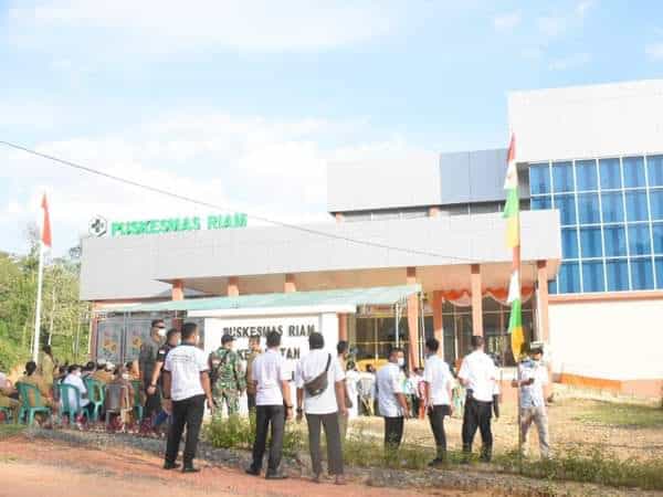 Bupati Martin Rantan Kembali Resmikan Puskesmas di Daerah Perhuluan