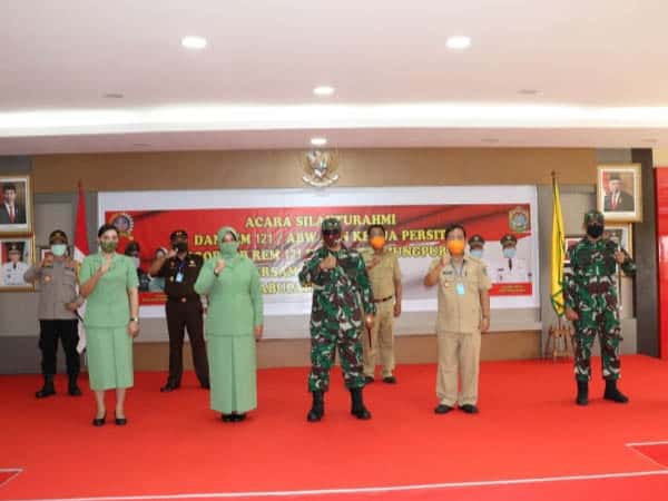 Bupati Rupinus Terima Kunjungan Kerja Danrem 121/ABW