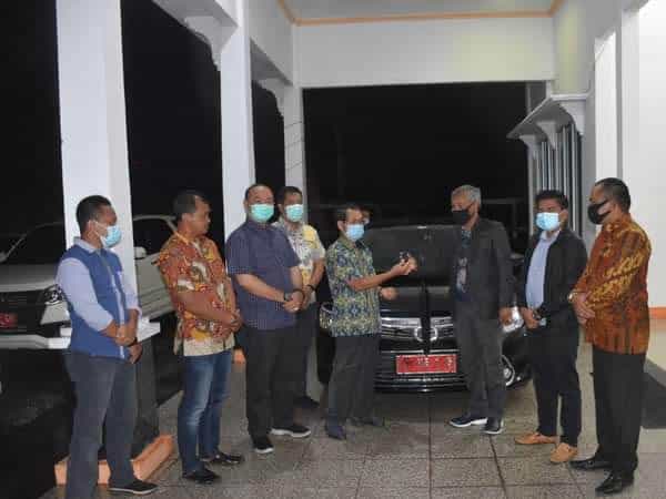 Cuti Kampanye, Martin Rantan Kembalikan Fasilitas Jabatan Bupati ke Pemkab Ketapang