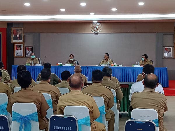 Pjs Bupati Sekadau Silaturahmi dan Temu Kenal Dengan para Kepala OPD di Hari Pertama Menjabat