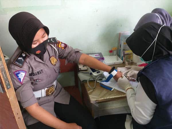 Polwan Sekadau Gelar Donor Darah Peringati HUT Polwan ke-72