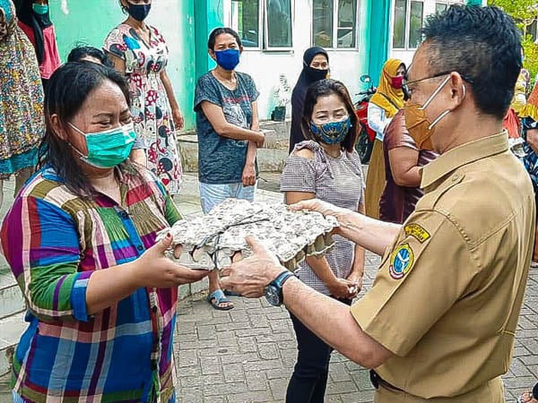 620 KK Dapat Bantuan Telur dari Pemkot Pontianak