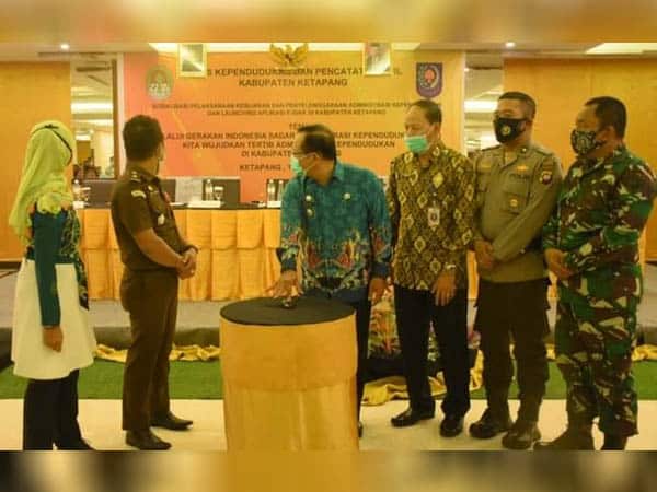 Disdukcalil Ketapang Luncurkan Aplikasi e-SIAK, Warga Bisa Cetak KK dan Akta Kelahiran Sendiri