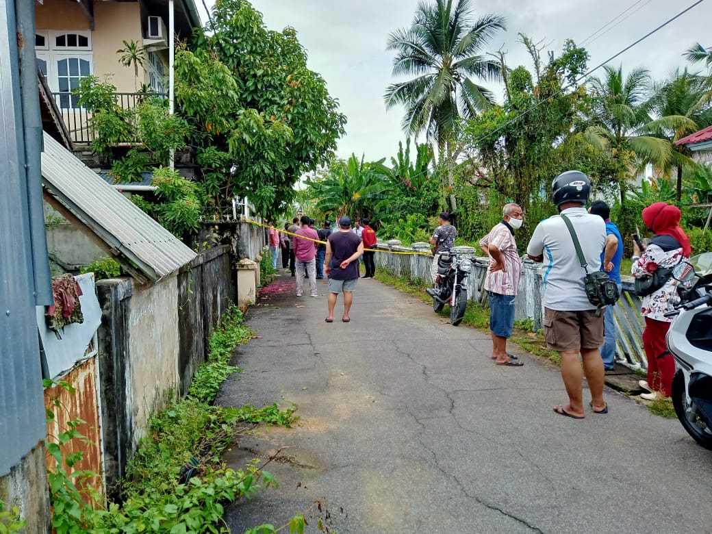 Geger! Pria Paruh Baya Ditemukan Tewas Bersimbah Darah di Pontianak, Diduga Akibat Perkelahian
