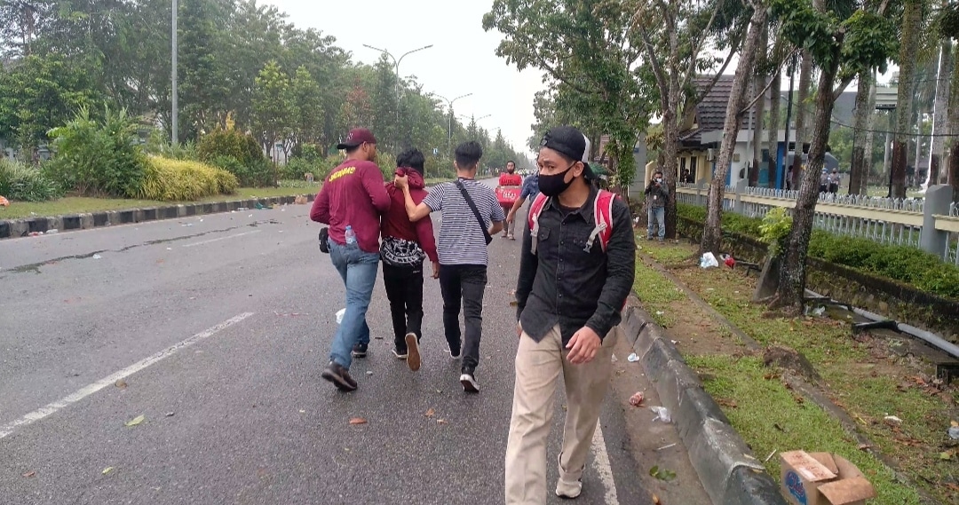 Sudah 26 Oknum Massa Anarkis Demo Tolak Omnibus Law Ciptaker di Kalbar Diamankan Polisi