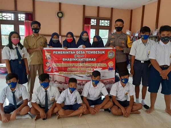 Pemdes Tembesuk Bersama Bhabinkamtibmas Polsek Nanga Mahap Launching Wifi Gratis Bagi Pelajar