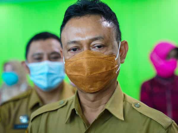 Edi Kamtono Ingatkan Warga Tetap Terapkan Prokes Meskipun Vaksin Sudah Tesedia