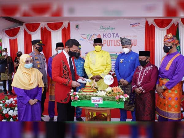 Bupati Sis: Jadikan Hari Jadi Putussibau Momentum Wujudkan Kapuas Hulu Hebat