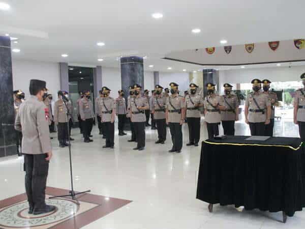 Satu Pejabat Utama dan Tujuh Kapolres Jajaran Polda Kalbar Diganti