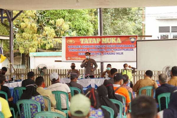 Kapolres Sekadau Gelar Tatap Muka Bersama Warga Desa Merapi