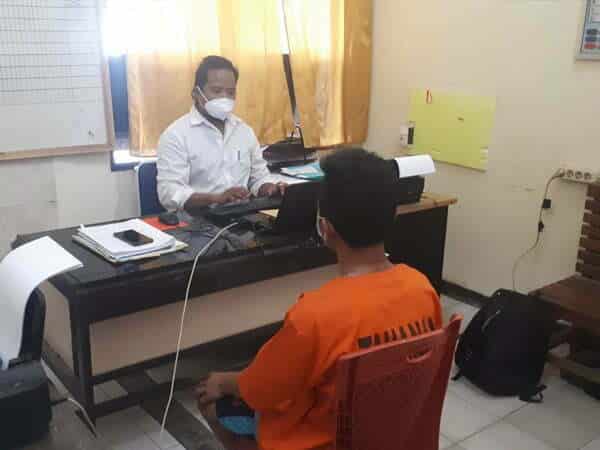 Pemuda Asal Kalsel Ditangkap Polisi di Sekadau Gegara Kedapatan Simpan Barang Haram