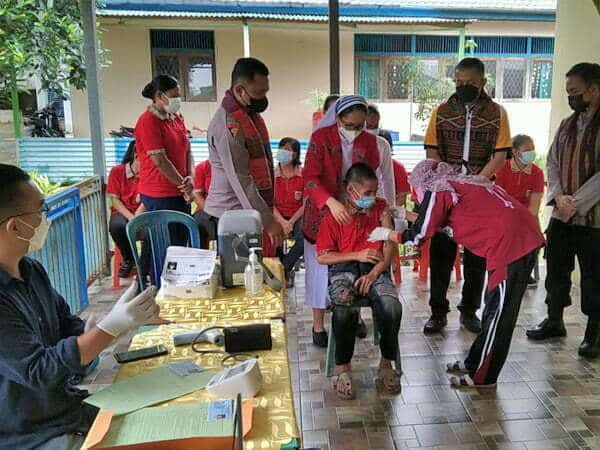 Polres Melawi Gelar Vaksinasi untuk Anak Berkebutuhan Khusus