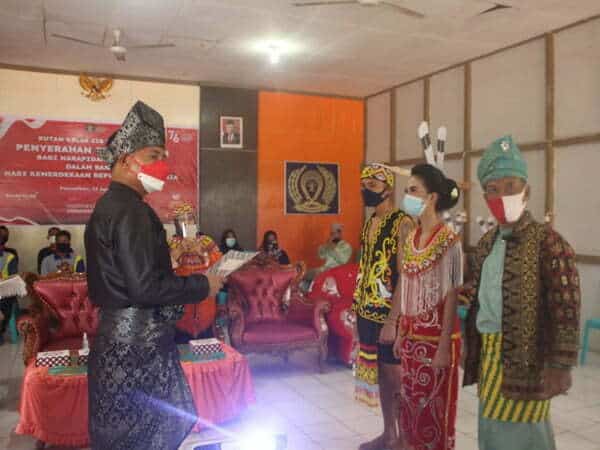 Wabup Wahyudi Serahkan Remisi Kepada 74 Warga Binaan Lapas Putussibau