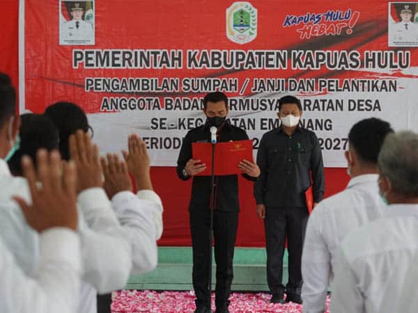 Bupati Sis Harap BPD dan Perangkat Desa Bersatu Wujudkan Kapuas Hulu Hebat
