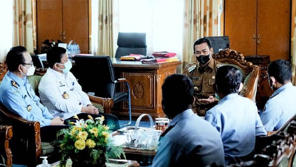Bupati Sis Terima Kunjungan Kerja Kakanwil Kemenkumham Kalbar: Bahas Relokasi Kantor Imigrasi