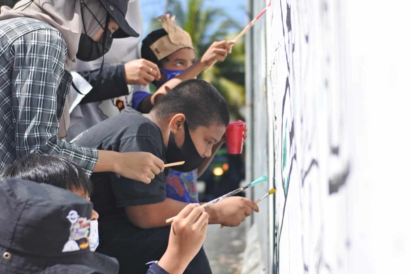 Tembokpedia Pontianak Sampaikan Pesan Moral Lewat Mural