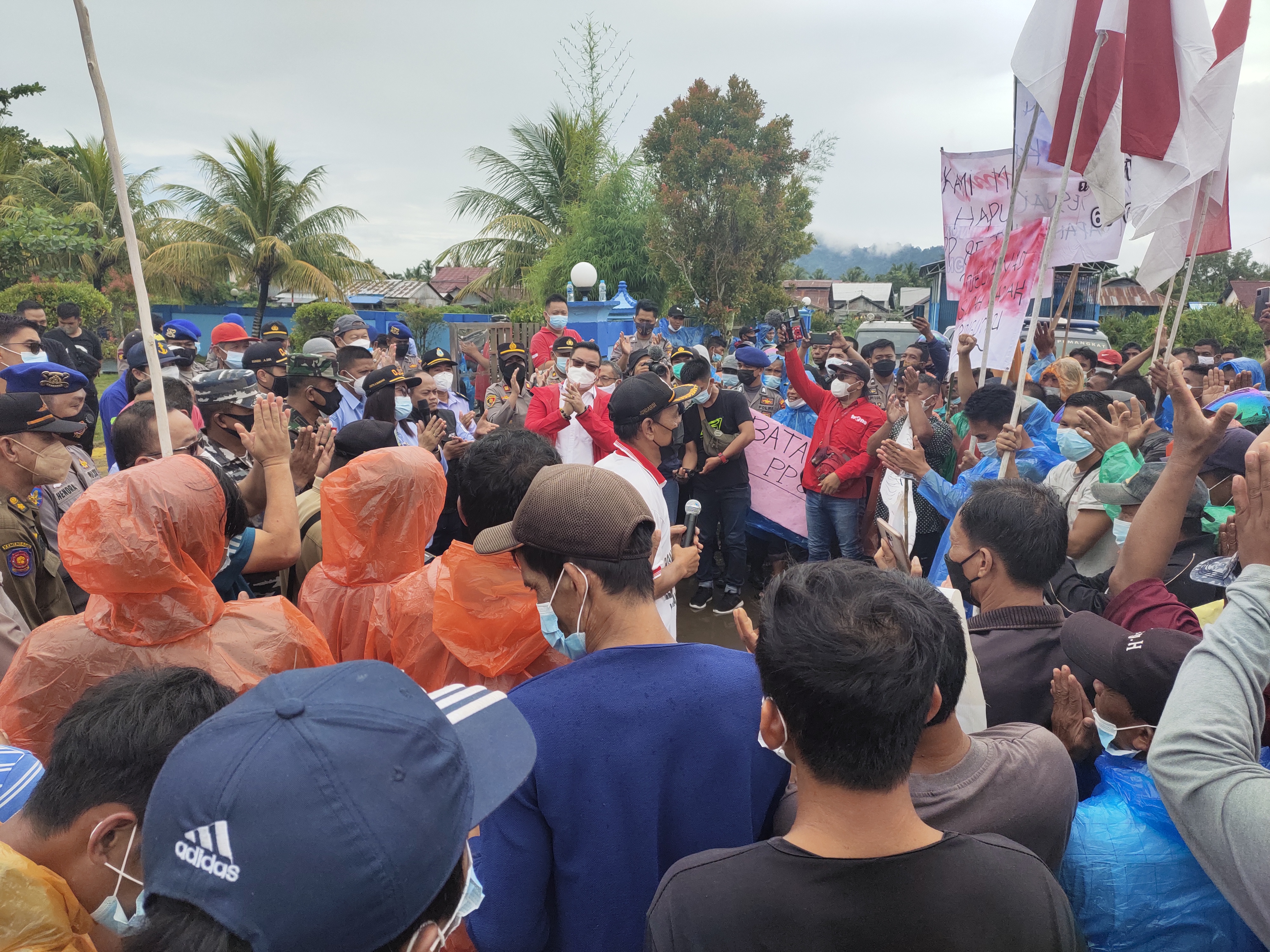 Pengusaha Kapal Perikanan Tangkap Kalbar Sepakat Hentikan Operasional