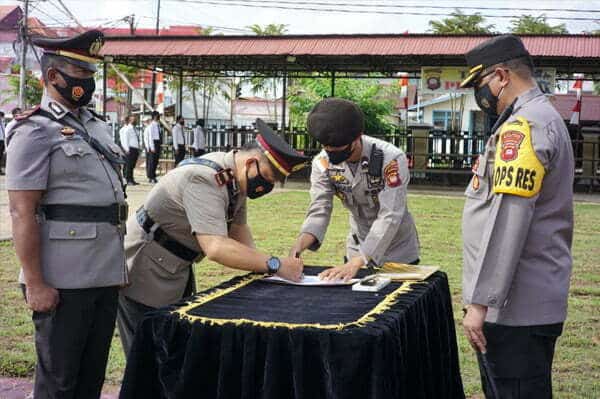 Kapolres Pimpin Sertijab Kasat Intelkam Polres Kapuas Hulu