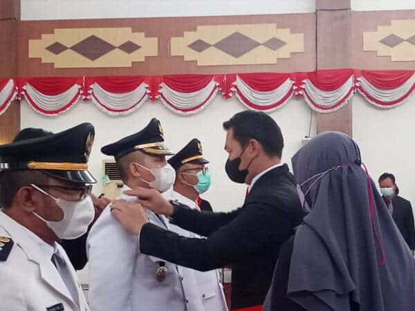 Lantik 243 Pejabat Administrator dan Pengawas, Bupati Sis Ajak Wujudkan Kapuas Hulu Hebat