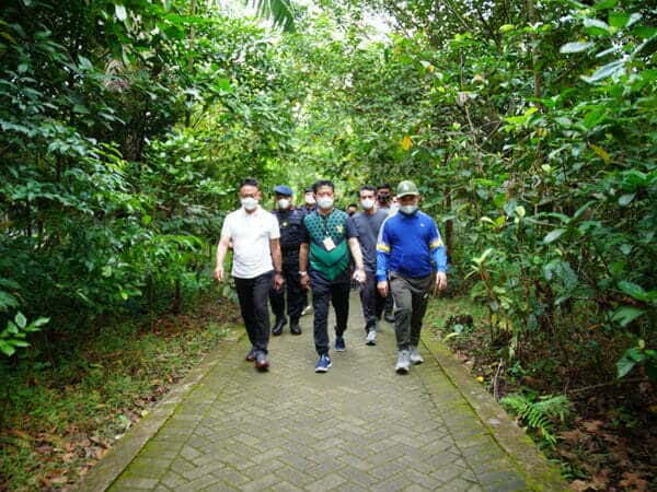 Mentan Syahrul Yasin Limpo Nikmati Jogging di Taman Digulis Untan