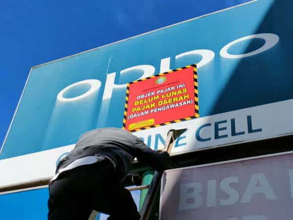 Pemkot Pontianak Tertibkan Reklame Tunggak Pajak