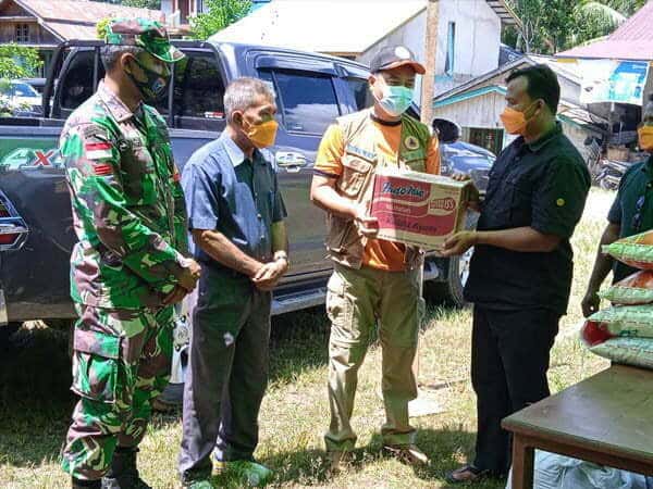 BPBD Kapuas Hulu Salurkan Bantuan Sembako untuk Korban Kebakaran di Buak Limbang