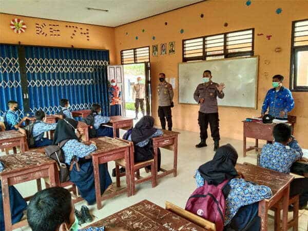 Cegah Kluster Sekolah, Polres Melawi Terus Disiplinkan Prokes Pelajar