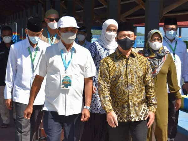 Wagub Ria Norsan Motivasi Kafilah Kalbar di STQ Nasional XXVI Maluku Utara