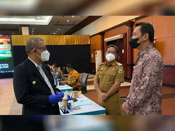 Bupati Fransiskus Hadiri RUPSLB Bank Kalbar Bersama Gubernur Sutarmidji