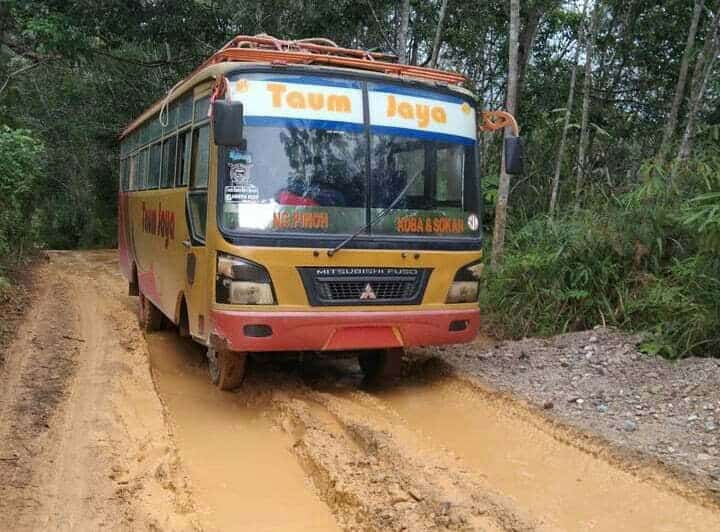 Jalan Provinsi di Melawi Rusak Berat, Warga Minta Gubernur Bertindak