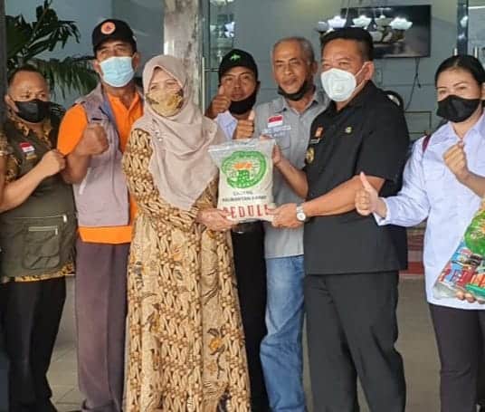 Bupati Sanggau Apresiasi Bantuan Gapki Kalbar untuk Warga Terdampak Banjir