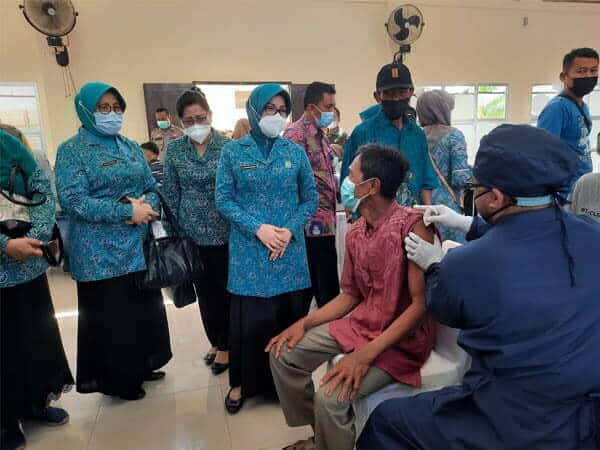 PKK Kalbar Gelar Gebyar Vaksinasi di Kubu Raya