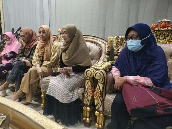 Pengacara: Pernikahan Sultan Melvin dan Ratu Nina Masih Sah di Mata Hukum