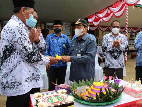 Sekda Kapuas Hulu ke Guru: Terima Kasih Atas Pengabdiannya