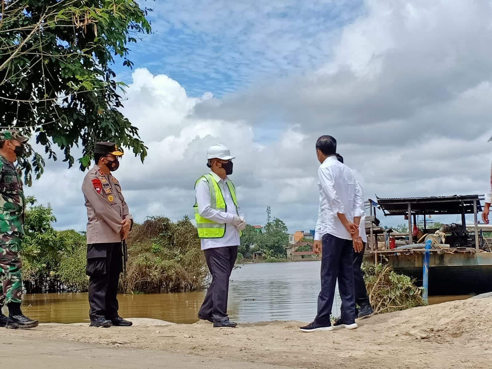 Sutarmidji Ingatkan Perusahaan Sawit Lakukan Persemaian