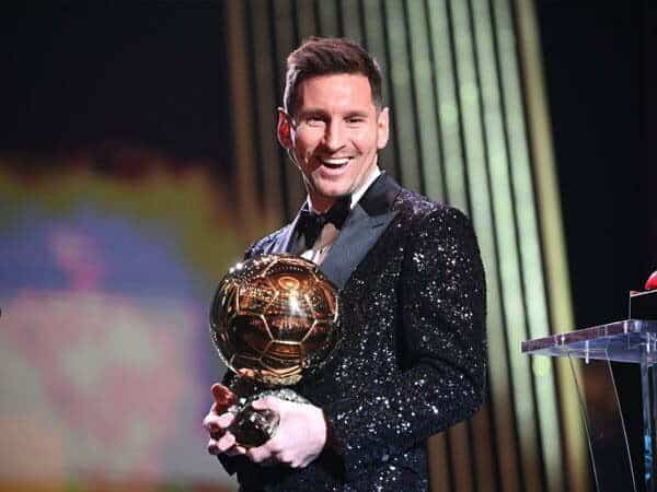 Messi Menangkan Ballon d’Or 2021
