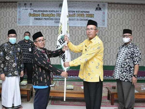 Pemkab Ketapang Lepas Kafilah Ikuti MTQ XXIX Kalbar di Sintang