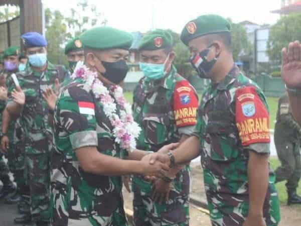 Rasa Haru Iringi Pelepasan Letkol Kav Suntara Pindah Tugas dari Kodim 1203 Ketapang