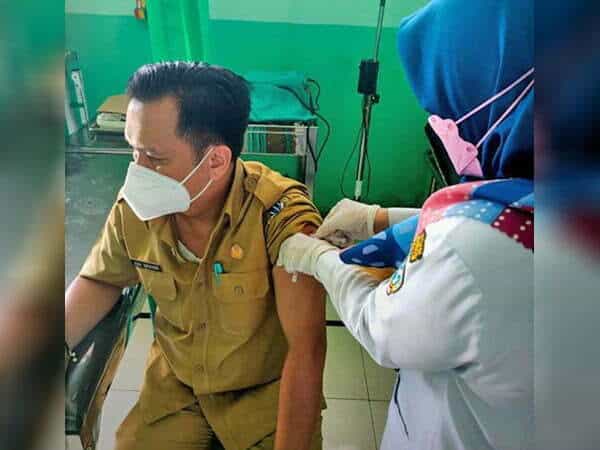 Pontianak Mulai Vaksinasi Booster untuk Lansia Besok