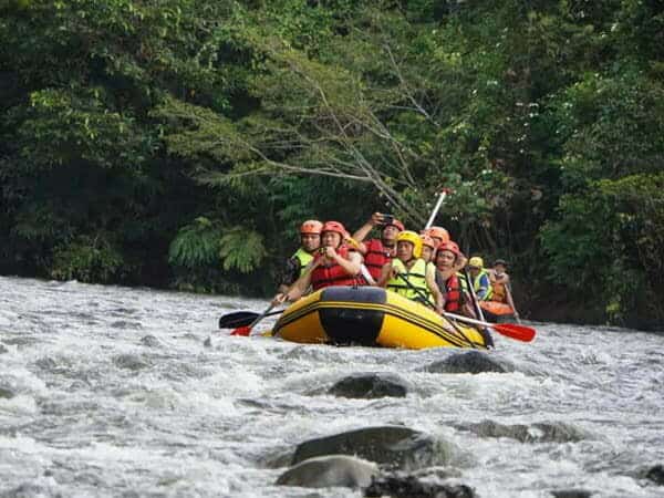 Bupati Kapuas Hulu Resmikan Wisata Arung Jeram di Desa Rantau Kalis