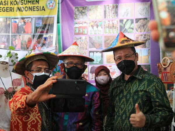 Gubernur Dorong KPH Inovatif Bina Masyarakat Hasilkan Produk Lebih Beragam